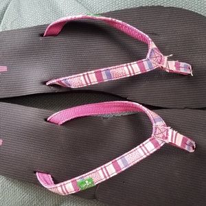 Sanuk's